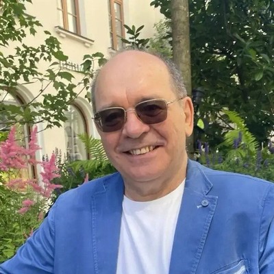 Андрей Спирин